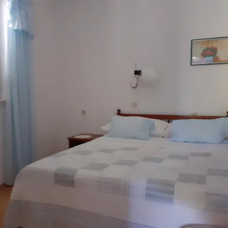 Vila Elvira *