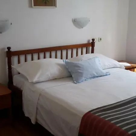 Vila Elvira * Brela